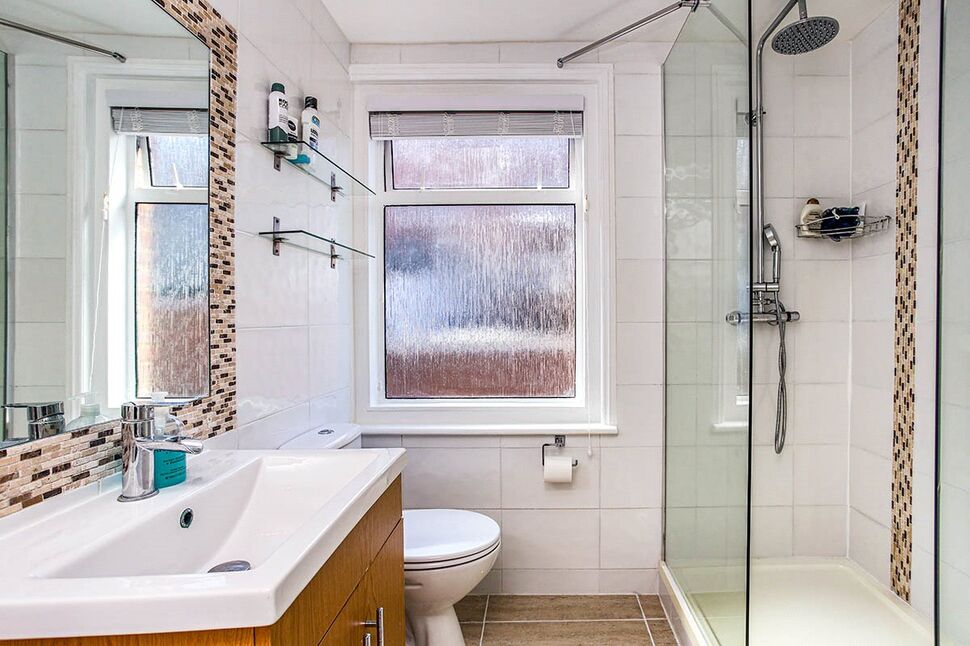 Shower Room WC