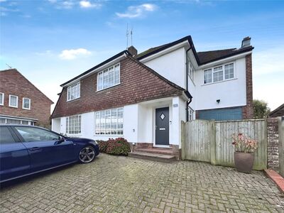 Greenleas, 4 bedroom Semi Detached House to rent, £2,400 pcm