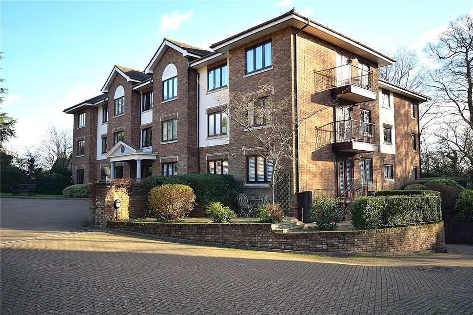 Main image of 2 bedroom  Flat for sale, Kingswood Road, Tunbridge Wells, Kent, TN2