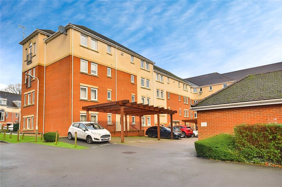 Main image of 1 bedroom  Flat for sale, Addison Road, Tunbridge Wells, Kent, TN2