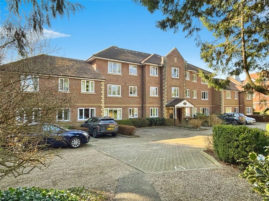 Main image of 2 bedroom  Flat for sale, Bayhall Road, Tunbridge Wells, Kent, TN2