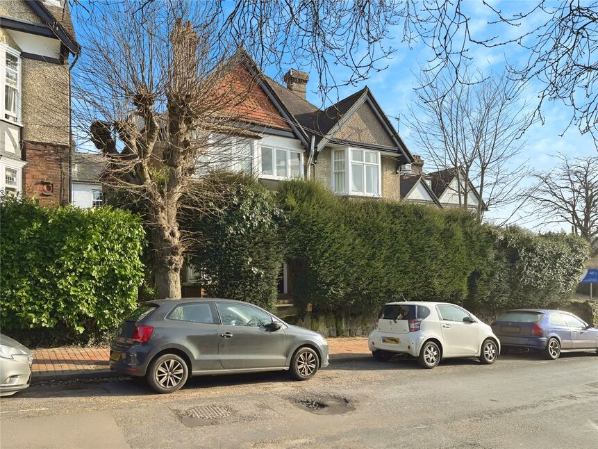 Main image of 1 bedroom  Flat for sale, Madeira Park, Tunbridge Wells, Kent, TN2