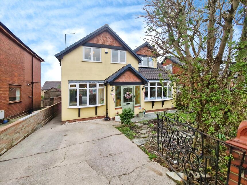 3 bedroom Detached House for sale