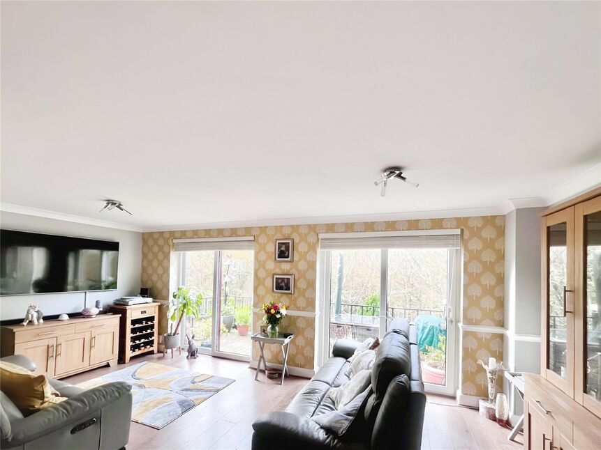 Main image of 4 bedroom Semi Detached House for sale, Silver Tree Close, Walderslade, Chatham, ME5