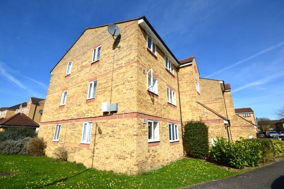 Main image of 1 bedroom  Flat to rent, Explorer Drive, Watford, WD18