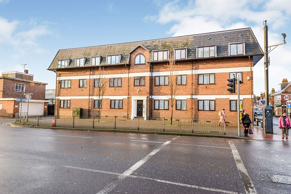 Main image of 1 bedroom  Flat to rent, Exchange Road, Watford, WD18