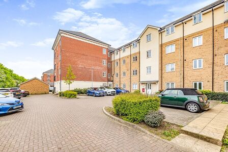 Baxter Road, 2 bedroom  Flat to rent, £1,600 pcm