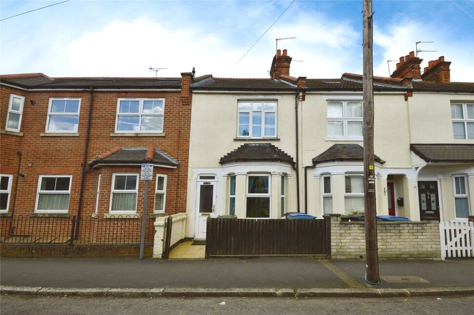 3 bedroom Mid Terrace House for sale