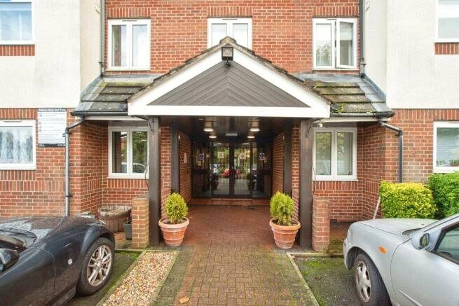 Main image of 2 bedroom  Flat for sale, Lower High Street, Watford, Hertfordshire, WD17