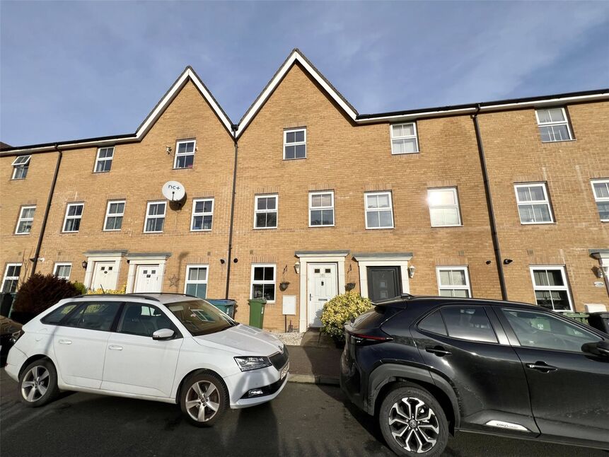 Main image of 4 bedroom  House to rent, The Meadows, Watford, Hertfordshire, WD25