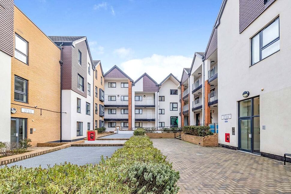 Main image of 2 bedroom  Flat for sale, Attenborough Court, Owen Square, Hertfordshire, WD19