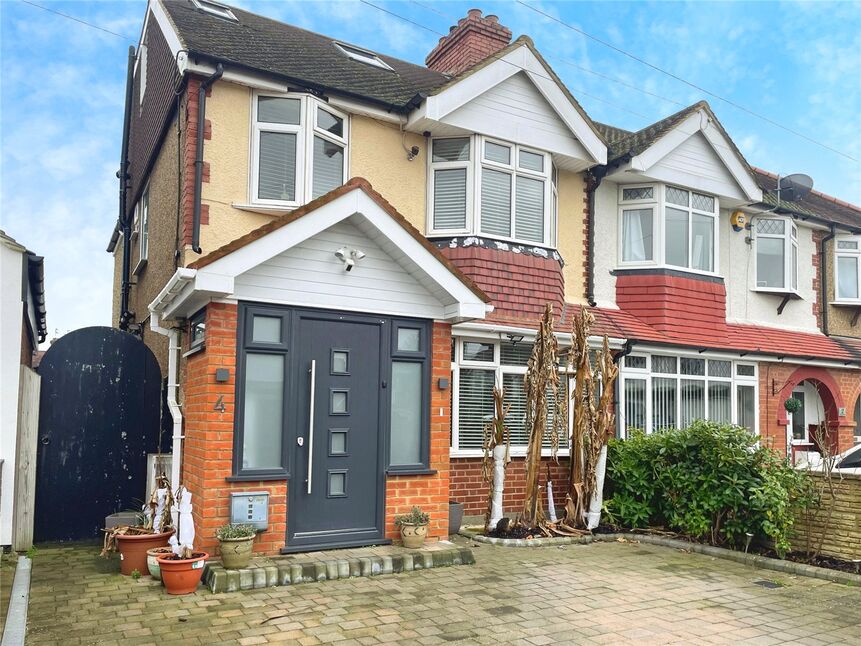 Main image of 5 bedroom Semi Detached House for sale, Perivale Gardens, Watford, Hertfordshire, WD25