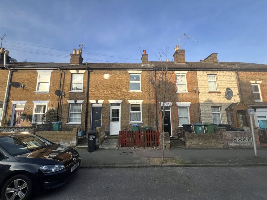 Main image of 2 bedroom Mid Terrace House to rent, Cross Street, Watford, Hertfordshire, WD17