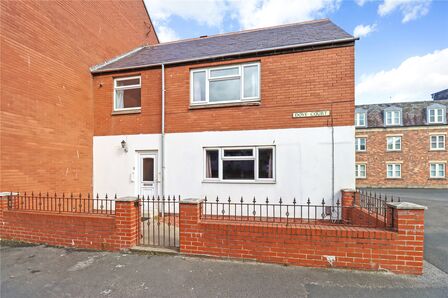 2 bedroom End Terrace House for sale