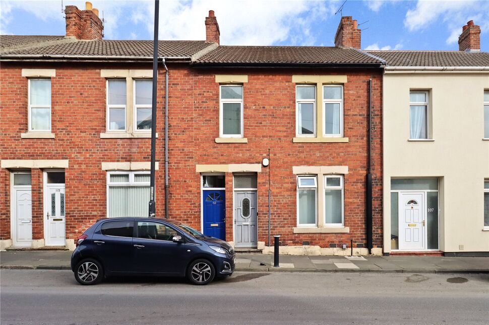 Main image of 3 bedroom Mid Terrace Flat for sale, Norham Road, North Shields, Tyne and Wear, NE29