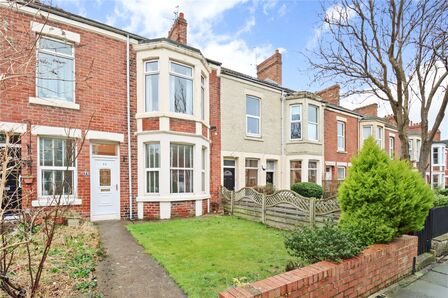 Cambridge Avenue, 2 bedroom  Flat for sale, £198,000