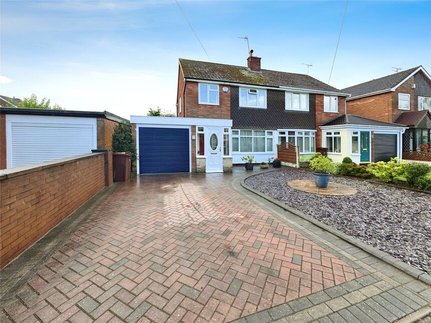 3 bedroom Semi Detached House for sale