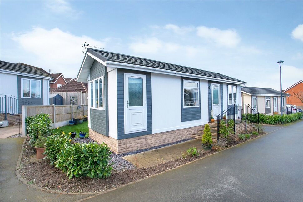 1 bedroom Detached Bungalow for sale