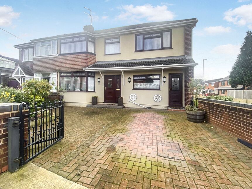 Main image of 4 bedroom Semi Detached House for sale, Stanway Road, West Bromwich, West Midlands, B71