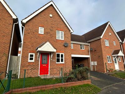 Barbel Drive, 3 bedroom Semi Detached House to rent, £1,195 pcm