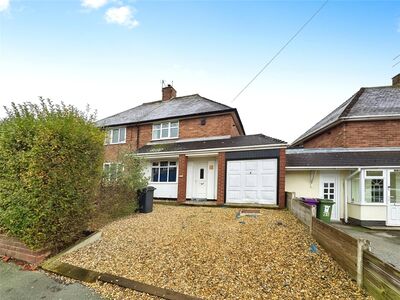 Griffiths Drive, 2 bedroom Semi Detached House to rent, £1,000 pcm