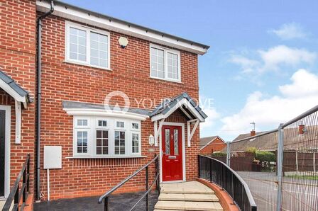 4 bedroom End Terrace House to rent