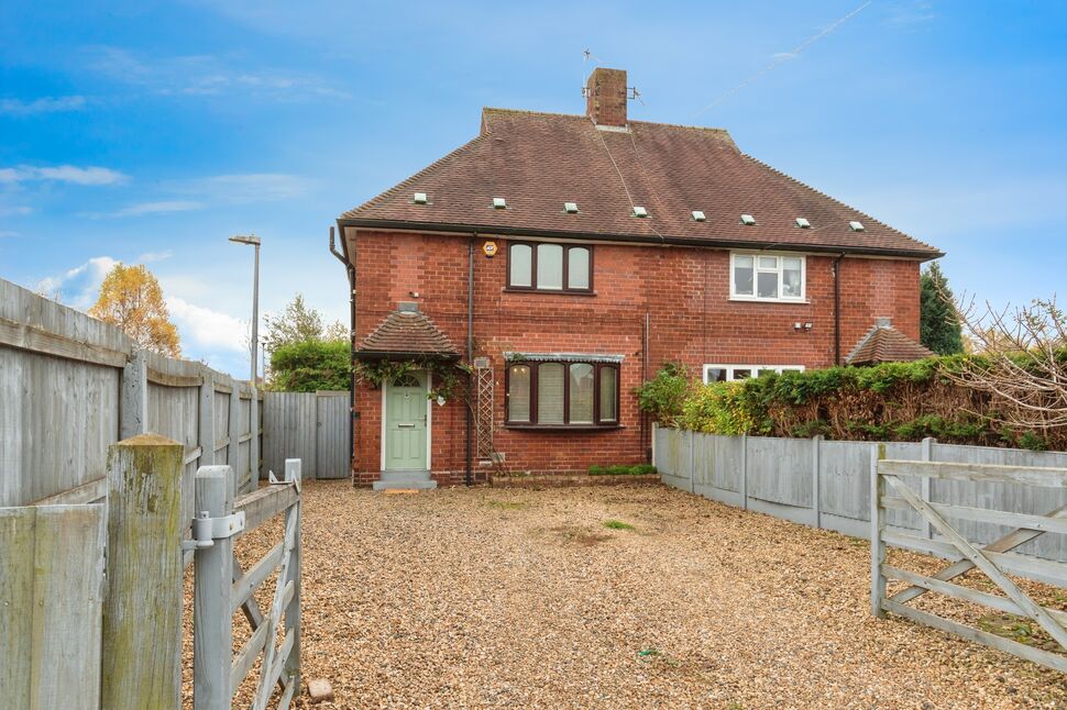 Main image of 3 bedroom Semi Detached House for sale, Parkdale, Telford, Shropshire, TF1