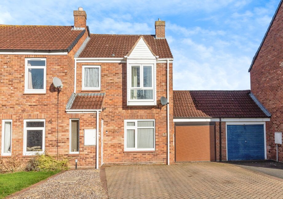 Main image of 3 bedroom Semi Detached House for sale, Hopkins Heath, Telford, Shropshire, TF5