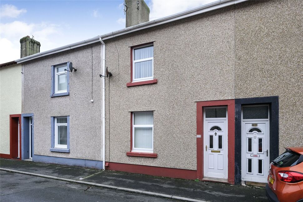 3 bedroom Mid Terrace House for sale