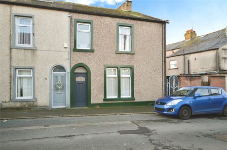 Salisbury Street, 3 bedroom End Terrace House to rent, £795 pcm