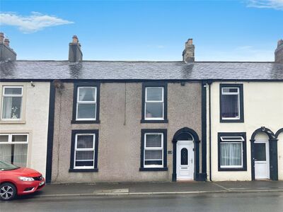 3 bedroom Mid Terrace House for sale