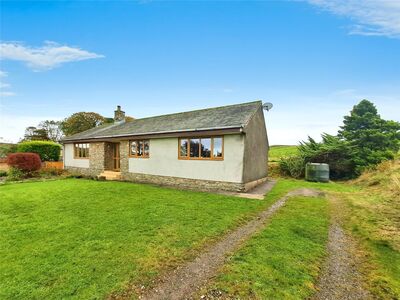 3 bedroom Detached Bungalow to rent