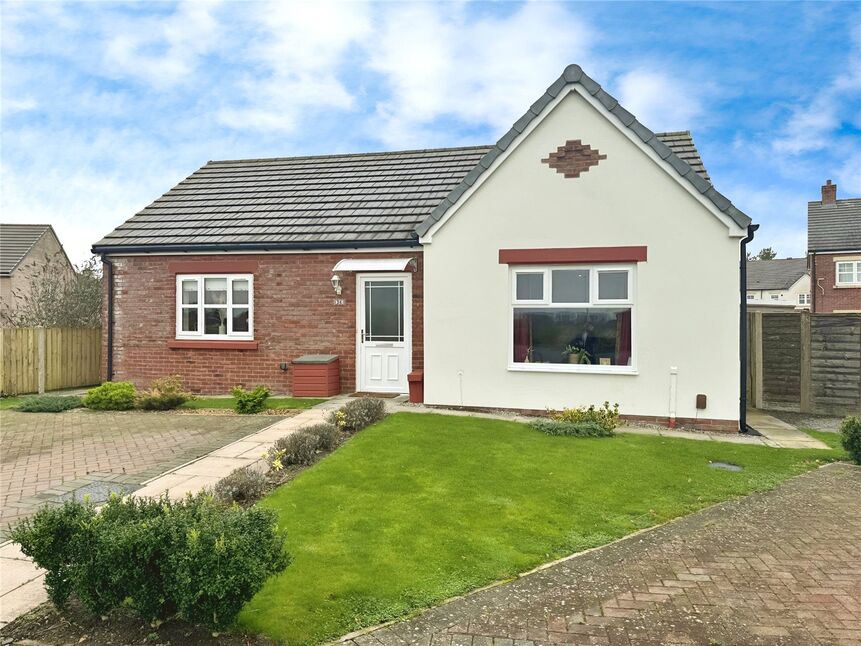 2 bedroom Detached Bungalow for sale