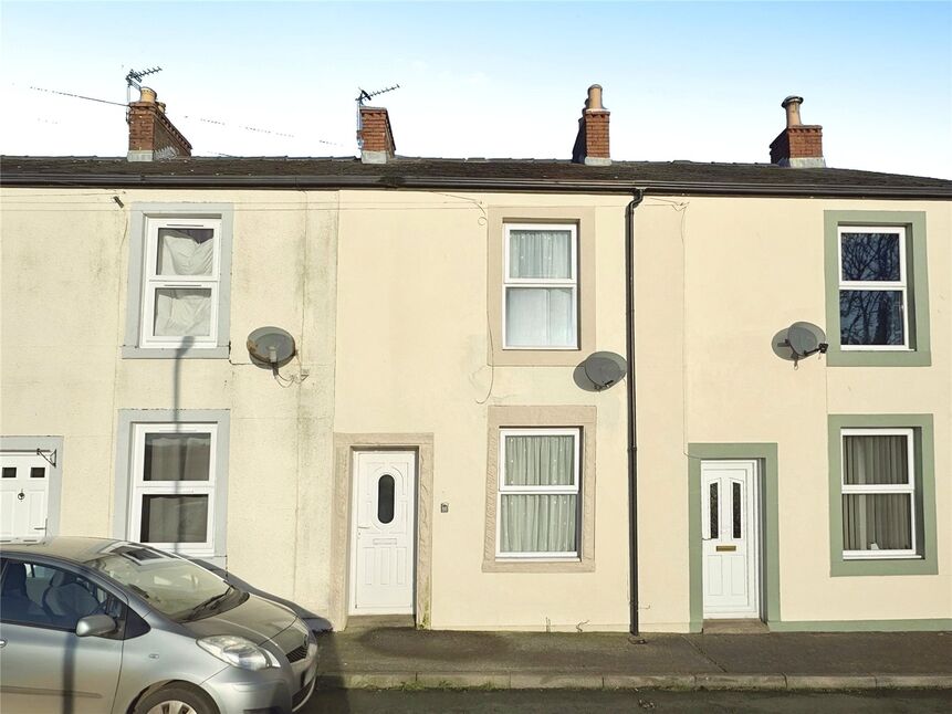 2 bedroom Mid Terrace House for sale