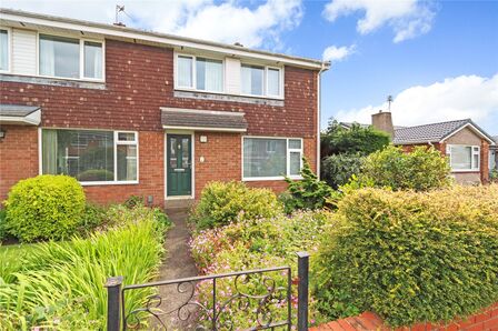 Hanover Drive, 3 bedroom End Terrace House for sale, £145,000