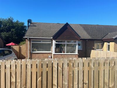 Newmill Gardens, 2 bedroom Semi Detached Bungalow to rent, £895 pcm