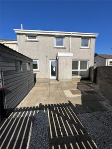 Gair Crescent, 3 bedroom End Terrace House to rent, £795 pcm