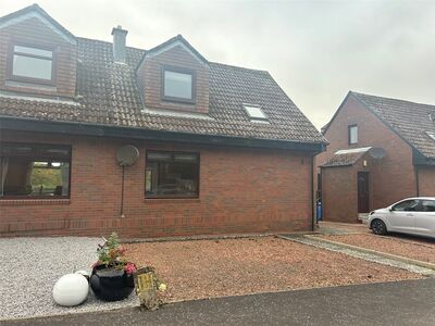 2 bedroom Semi Detached House to rent