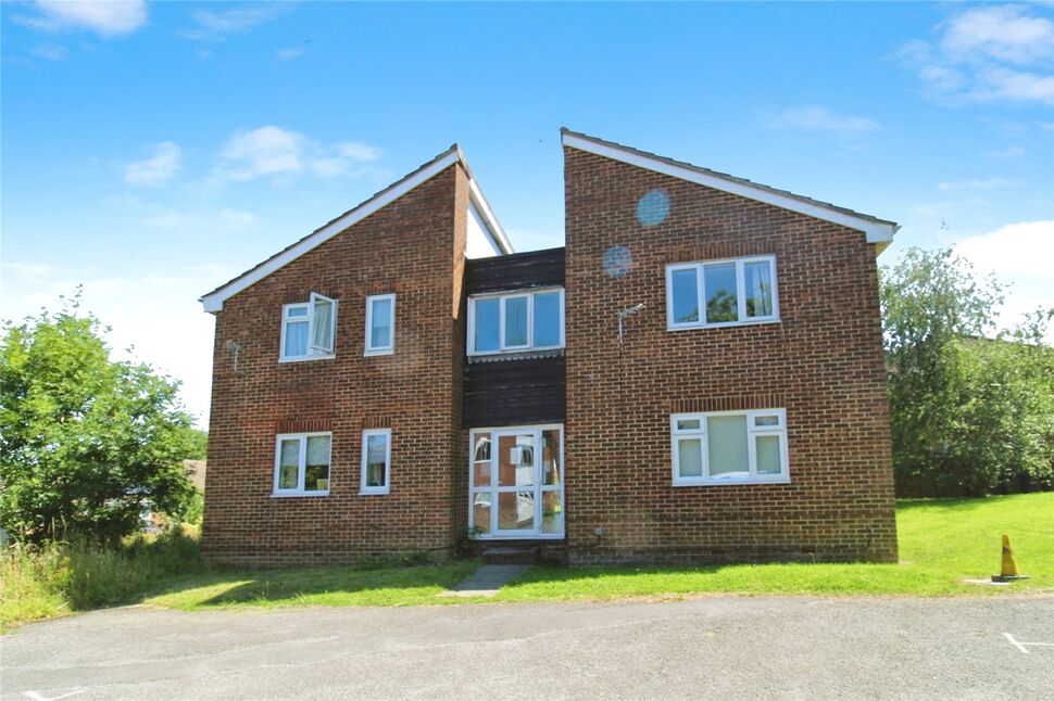 Main image of  Flat to rent, Reedmace Close, Waterlooville, Hampshire, PO7