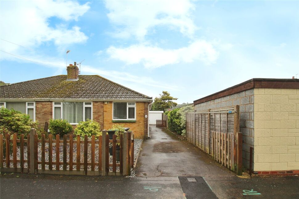 Main image of 2 bedroom Semi Detached Bungalow for sale, Waterloo Close, Waterlooville, Hampshire, PO8