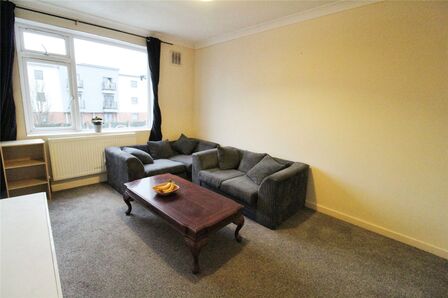 2 bedroom  Flat to rent