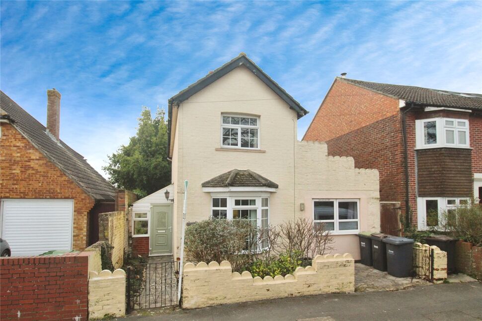 3 bedroom Detached Property for sale