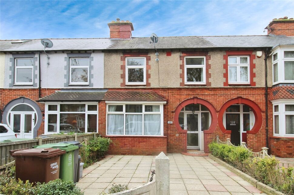 Main image of 3 bedroom Mid Terrace House to rent, Highbury Grove, Portsmouth, Hampshire, PO6