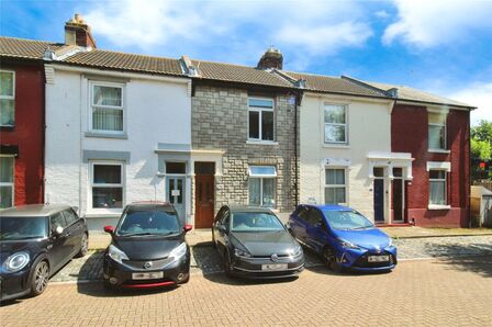 Dean Street, 4 bedroom  House to rent, £1,850 pcm