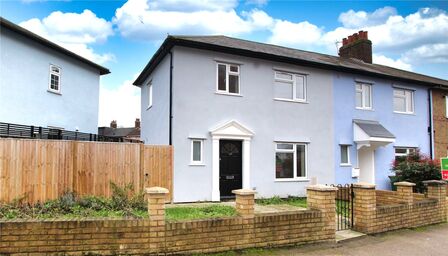 2 bedroom End Terrace House for sale