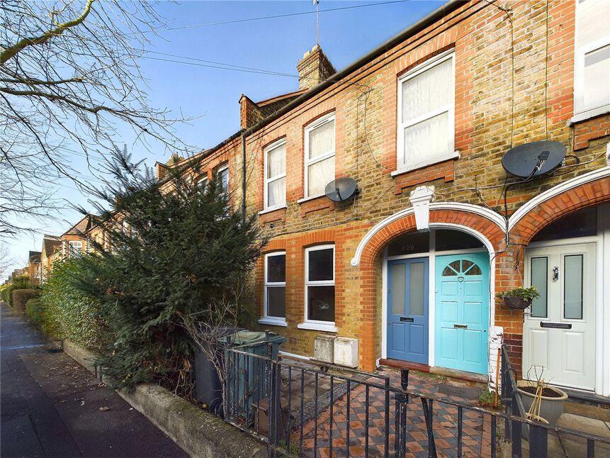 Main image of 2 bedroom  Flat for sale, Brettenham Road, Walthamstow, E17