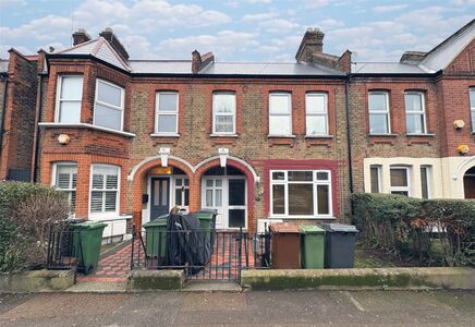 Fleeming Road, 2 bedroom  Flat to rent, £1,950 pcm