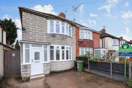 3 bedroom Semi Detached House to rent