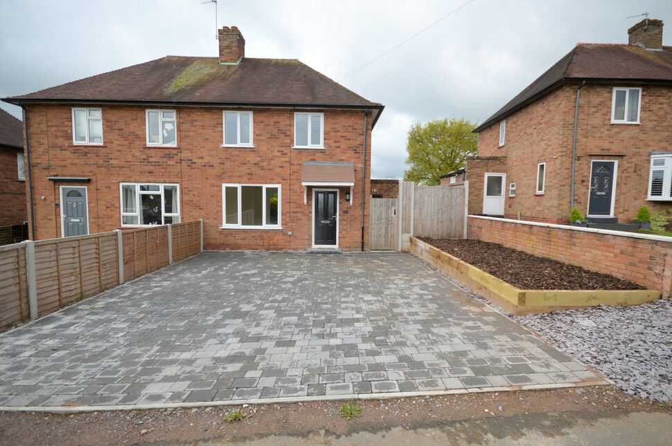 2 bedroom Semi Detached House to rent