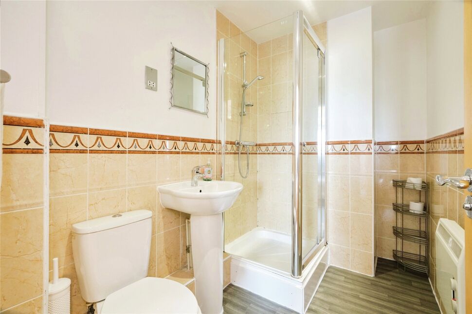 En-Suite Shower / WC